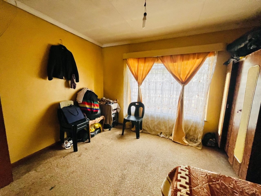 3 Bedroom Property for Sale in Molifi Tau Kloof Free State